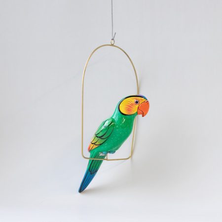 papegaai keramiek 3D vogel in ring hangend vrolijk kleurrijk